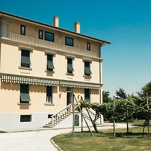 https://hotel-liberty-spresiano.hotelinveneto.com